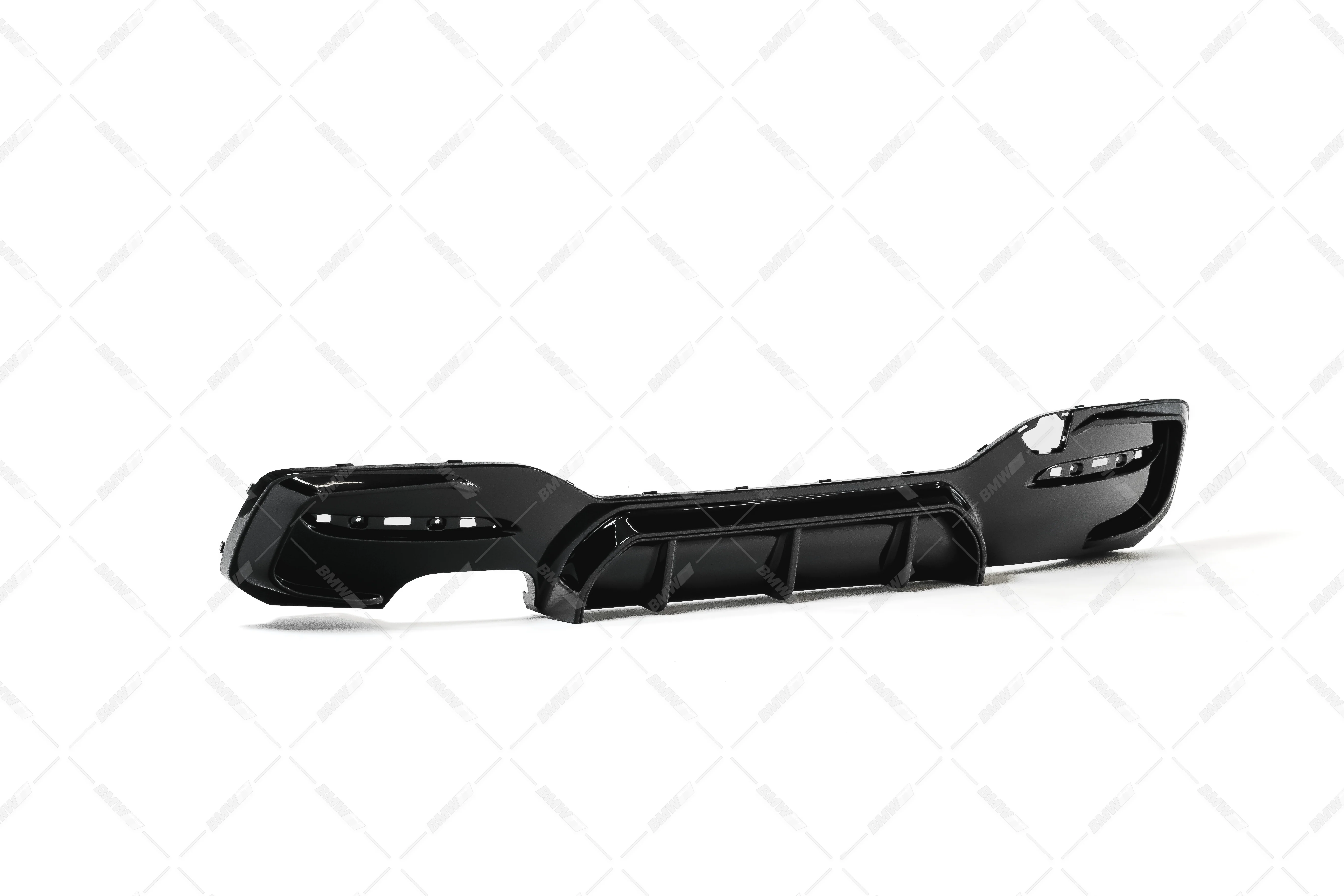 F20 F21 LCI M-performance takapuskurin diffuusori kiiltävän musta - Image 3